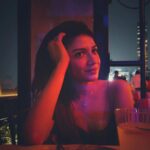 Sauraseni Maitra Instagram - Foursome ft @sauraseni1 'The Scarlet Witch' #wandamaximoff #plandid #redisthecolor #gorgeous #hellgirl #roopdatta #kolkata #shotononeplus #glamornglow #oneplus10pro5g #shootiya Roots