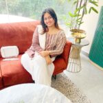 Shaalin Zoya Instagram - You have no idea how much I love wearing simple cotton churidar for a regular basis. In a world full of crop tops, here I’m. Am I unfit for this generation? Will they approve me? Panampilly Nagar