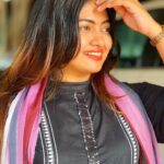 Shaalin Zoya Instagram - been frequently wearing churdars from mom's wardobe. and guess its my most comfortable attire. 📸 @amaalsaira3 Kochi, India
