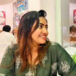 Shaalin Zoya Instagram – I’m back home. When you are back home from long trips makes you realise what really matters. You will get the sense of who you are. And you will realise who are your people and where you belong too. And the end of the day, we all are humans. We need our people to survive. it’s a necessity. Don’t be ashamed of our weakness darlings, after all, we all are under the same sky🤍

📸 @sreejitharavind_ Kochi, India