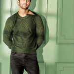 Shaheer Sheikh Instagram – Photographer 📸: @amitkhannaphotography 
Make-up: @dhruvalmakeupartist
Hair: @sachinwakhare_
Cinematographer 🎥: @redboxfilmers
Managed by: @nishi7mishra 
#shaheersheikh