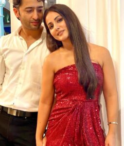 Shaheer Sheikh Instagram - So many memories and memorable songs later, love that with you it’s always ‘honesty’ over ‘niceness’ 🤓😂
To always keeping it real… happy birthday! 
Wishing you the best of everything life has to offer… today and everyday! 
@realhinakhan