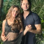 Shaheer Sheikh Instagram – So many memories and memorable songs later, love that with you it’s always ‘honesty’ over ‘niceness’ 🤓😂
To always keeping it real… happy birthday! 
Wishing you the best of everything life has to offer… today and everyday! 
@realhinakhan