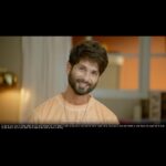 Shahid Kapoor Instagram - World Cup mein Bano Asli Khiladi, only on Khiladi.com! Yahan jeetne ke pehle 1300% bonus aur 100% bet insurance milta hai! Bas jeetne ka mauka hi nahi but dher saare rewards bhi, get ready to hit it out of the park kyuki #KhiladiHaiTayyar! #WorldCup #KhiladiHaiTayyar #AsliKhiladi #T20 #Cricket #OnlineGaming #Ad #21+ For 21-year-olds and above only. Play responsibly.