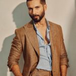 Shahid Kapoor Instagram – Hi there 🤎