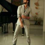 Shahid Kapoor Instagram - Grey shades makes me feel at home