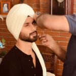 Shahid Kapoor Instagram – Dad always says ghar pe Shaadi hogi to pag paega na