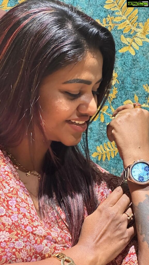Shalu Shammu Instagram - I Received an Fantastic Fossil 8th Generation Premium Surplus Quality Smart Watch with all Functions like Calling, Dialing & all Fitness Tracking options. Please Check Out & Follow @discountmarket.dm Page. They are Direct Importers Providing Branded Surplus Product at Affordable Prices Since 2012 with lot of Discounts & Combo Offers... #shalushamu #shalushamuvlogs #discountmarket #fossil #gen8smartwatch #brandedsurplus #allfunctions #rosegold