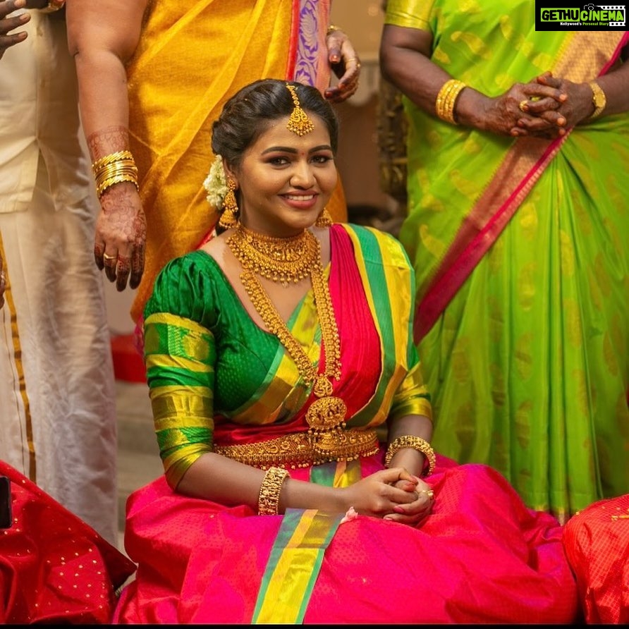 Shalu Shammu Instagram - Traditional Love ♥️ Wearing @aks_le_couturier Dolled Up : @kowshi_mua Jewels : @rahman_jewellery #shalushamu #shalushamuvlogs #tradional #halfsaree #loveyourself #glowup #sareelove #tamilponnu