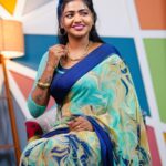 Shalu Shammu Instagram - Pose pose pose 🤩🫶 #shalushamu #shalushamuvlogs #sareelove #beingsingle #xoxo #ootd