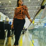 Shalu Shammu Instagram - Chennai International Airport ❣️ PC : @ashifash0 #shalushamu #shalushamuvlogs #candid #photography #airport #look #picoftheday #goldbag #aldoshoes #guesswatch Chennai Interernational Airport