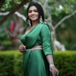 Shalu Shammu Instagram - +60102875507 DM for 📸Wedding Packages Inquiry 🎥Capture Your Best Beautiful Moment With Us. "Capturing love stories one click at a time. 📸 #MalaysianWeddings" Mua: @shana_bridal In frame: @shalushamu #makeover #makeup #makeupartist #beauty #mua #bridalmakeup #makeuptutorial #beforeandafter #wedding #hair #fashion #wardah #skincare #bride #transformation #makeuplooks #love #photography #emina #makeupwisuda #hairstyle #haircut #makeuplover #cosmetics #weddingmakeup #skincareroutine #makeupwedding #shanabridal Kuala Lumpur, Malaysia