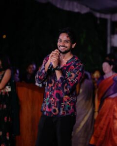 Shanmukh Jaswanth Kandregula Instagram - Since last few months i have realised and learnt that 
NANNU SUPPORT CHESEVALU >>>> My best friends ❤️‍🩹

Thank you St Joseph college for women(Andham:p) 

STUDENT EPISODE 5, 17th Oct muuuuuzik! ❤️

#shannu #collegefest