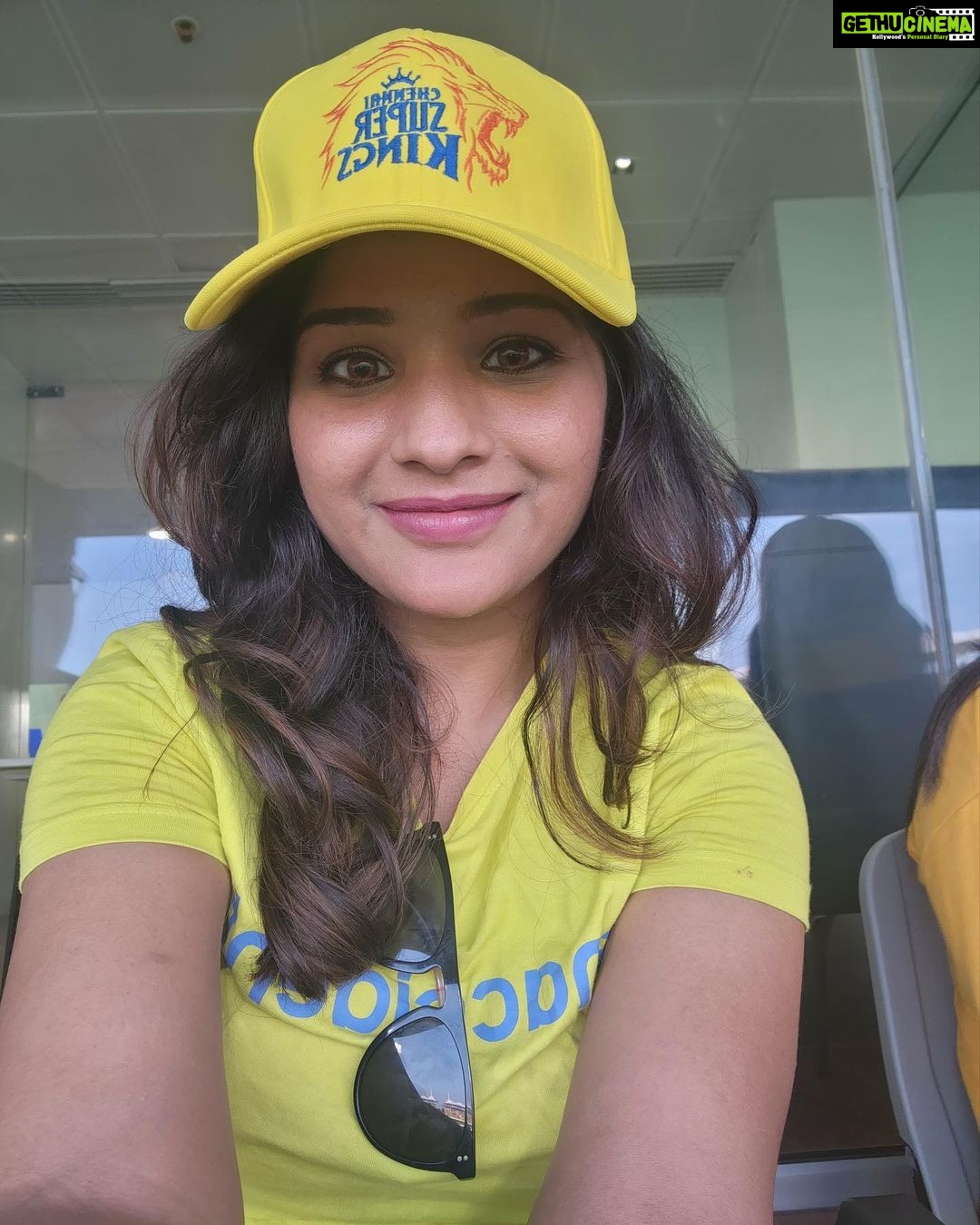 Sharanya Turadi - 72.6K Likes - First times are always special and this one is super special to me!
And the reason is THALA DHONIš„
Watte mass moment it was to witness the man himself walking in with his bat onto the pitch and smash two sixesš
Watching the match at the stadium with all the roaring at the Anbuden is truly an unrivaled experience š¦š
Match thotutom, but Thalaya paatachu, enakithu pothum šš
#csk #dhoniforever #thaladhoni