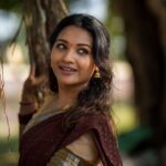 Sharanya Turadi Instagram - How many of you feel genuinely happy to see more women choosing to clad traditional half sarees (not the lehenga types) for Tamil festivals these days. I don't know if this is due to the sudden realization of our culture or the influence of social media, but this change is welcoming and good to see. Also, I happened to witness guys proudly flaunting their veshtis on shopping mall yesterday. Looked extra handsome, I must say 😍 Joining the Thaavani paavadai bandwagon with pride thanks to @ivalinmabia For my puthaandu puthuthuni 🫶 #tamilnewyear #thoughts #halfsaree #tamilgirls