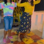 Sharanya Turadi Instagram - POV: When you couldn’t find the audio of a song so your nanban is singing it live for you 🤣 Tag your natpoos who’ll do crazy things like this for you🐒 My Monkey Gang @ganesh_journo & @teenuniroshini_official | @thillainathan.k 🐒