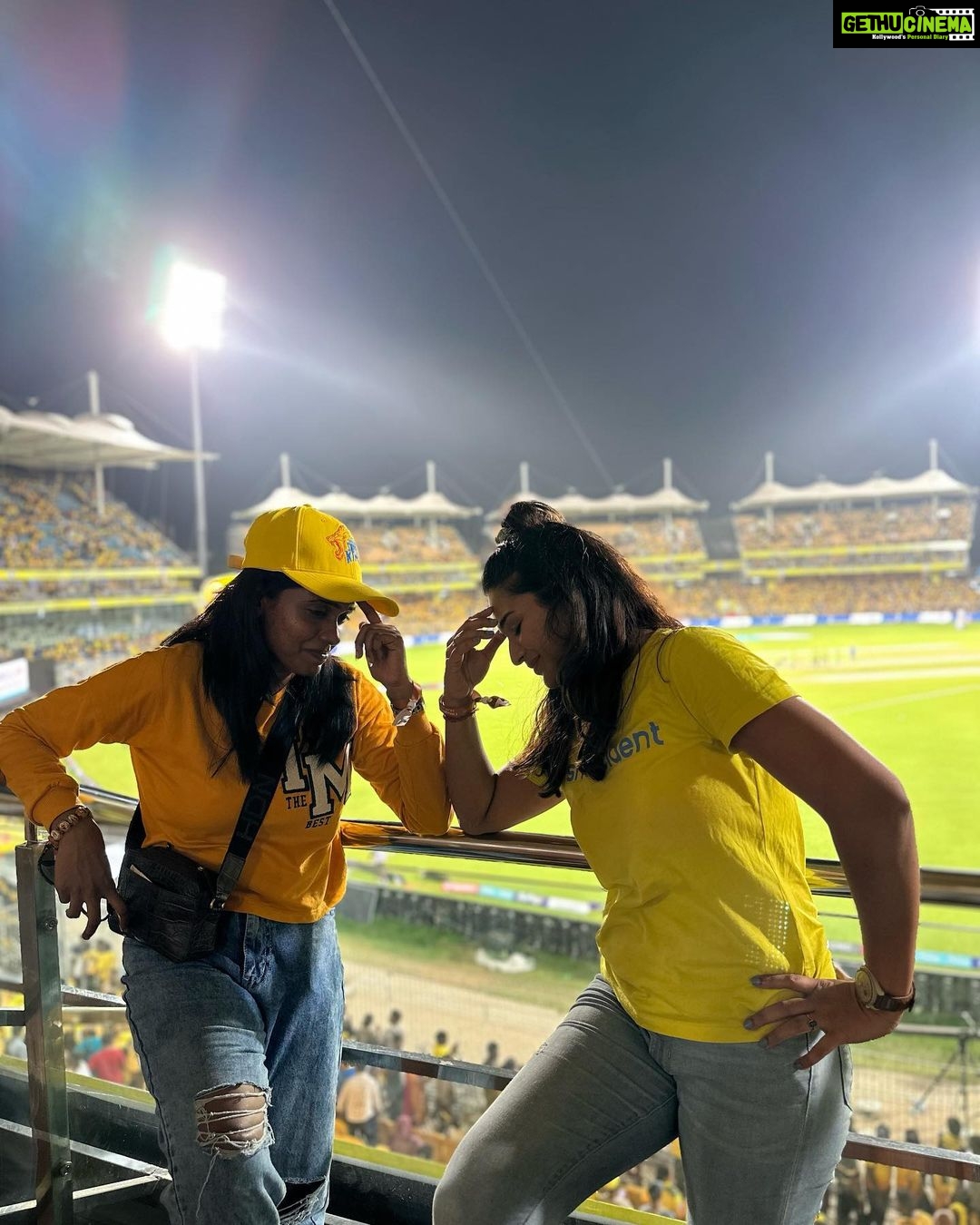 Sharanya Turadi - 72.6K Likes - First times are always special and this one is super special to me!
And the reason is THALA DHONIš„
Watte mass moment it was to witness the man himself walking in with his bat onto the pitch and smash two sixesš
Watching the match at the stadium with all the roaring at the Anbuden is truly an unrivaled experience š¦š
Match thotutom, but Thalaya paatachu, enakithu pothum šš
#csk #dhoniforever #thaladhoni