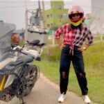 Sharanya Turadi Instagram - Getting on a adventure bike itself a task for short people like me and having a top box only adds more drama to it. This is how I get on my dragon every time. Balance baby😄 And yes most importantly, never forget to tie to shoe laces 🏍️🫶 #bikereels #PrimeReels #shortgirlproblems #bmw #adventurebike #dragonbaby