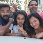 Sharanya Turadi Instagram - Let's take some decent postable pics for Friendship day My friends: 🤦‍♀️ @ganesh_journo @teenuniroshini_official @thillainathan.k
