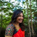 Sharanya Turadi Instagram - Photographer: light ah siringa Le Me: 😬😂 #bts