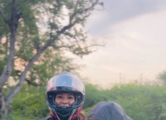 Sharanya Turadi Instagram - Chorus lovers assemble 🎧👻 Mallipoo vibes ❤️‍🔥 #PrimeReels #mallipoosong #biker