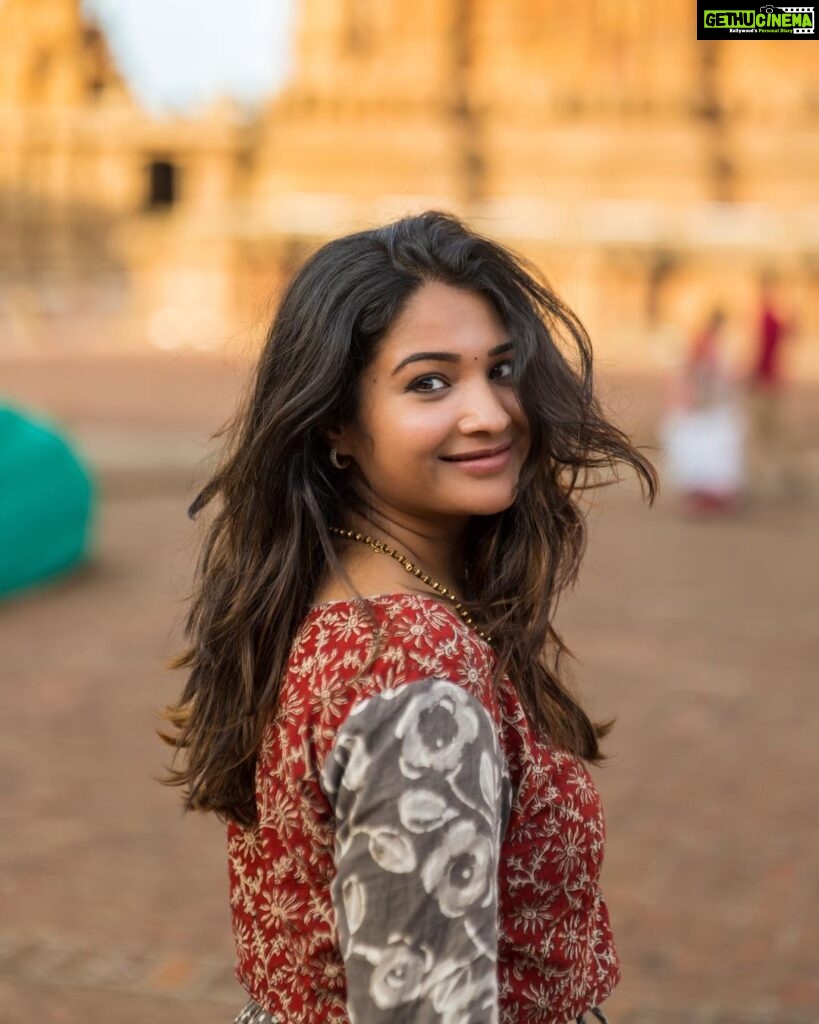 Sharanya Turadi Instagram - Life's greatest FREEDOM is having nothing to prove🕊️📿 #wisdom Thanjavur Periya Kovil