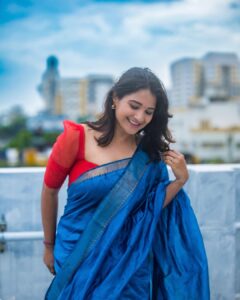 Sharanya Turadi Instagram - Recent crush Kanna 😍🤌

Blouse @askcouture.7 ❤️
@style_with_abi just loved the way how you colour blocked this saree with a passionate red kanmani, and I wonder how you got my body fitting so right at the first try itself ❤️‍🔥

#vinayagarchathurthi #doneright #saree #sharanyaturadi
