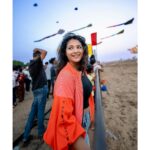 Sharanya Turadi Instagram - Sharanya X Tamil Nadu Kite Festival 2023. Street portraiture with the @sigmaphotoindia 14mm f1.4 DG DN Art paired with the @lumixindia @lumix S1H. Pushing beyond boundaries with equipment that was built with a purpose is super challenging and the results are just mind blowing. It pushed me to be a better photographer, I mean I could’ve simply gotten away by just presenting the usual case of astro photography, architecture and landscape, but if I was investing in a lens like this that can be so much more and deliver a unique perspective for my genre, I’m going to test its limits. This lens is tack sharp and the autofocus motors work really well with the contrast based AF system on the S1H. Though it’s on the heavier side, it gives substantial confidence to balance and compose your shot. The super wide FOV implies that I get more time with the subject in my frame for street as it takes longer for a subject to leave the frame and I found this to be super useful to get my shots in place. The colours, micro contrast and overall build quality is just simply outstanding with the lens. Thank you @sharanyaturadi_official for this ! 😁 #shotonlumix #lumixindia #shotonlumixs1h #madras #kitefestival #tamilnadu #chennai #shotonlumix #sigmaphotoindia #madras #chennai #lumixindia #lumixmentor #lumixmentorindia #noir incredibleindia @lumix @lumixindia @lumixtamilnadu @prabhu_panasonic @raghu_gowda_ @pradyutm @thulasi6415 @lumixsouth @lumix_trainer_hitesh @hardeep_sarna @bindassladka @natgeotravel @voyaged @discovertamilnadu #tamilnadu #tamilnadutourism @natgeotravel @natgeoyourshot #yourshotphotographer @nofilterbyindigo #nofilterbyindigo #sigmaphotoindia #sigmaphoto @tntourismoffcl Chennai, India