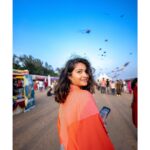Sharanya Turadi Instagram - Sharanya X Tamil Nadu Kite Festival 2023. Street portraiture with the @sigmaphotoindia 14mm f1.4 DG DN Art paired with the @lumixindia @lumix S1H. Pushing beyond boundaries with equipment that was built with a purpose is super challenging and the results are just mind blowing. It pushed me to be a better photographer, I mean I could’ve simply gotten away by just presenting the usual case of astro photography, architecture and landscape, but if I was investing in a lens like this that can be so much more and deliver a unique perspective for my genre, I’m going to test its limits. This lens is tack sharp and the autofocus motors work really well with the contrast based AF system on the S1H. Though it’s on the heavier side, it gives substantial confidence to balance and compose your shot. The super wide FOV implies that I get more time with the subject in my frame for street as it takes longer for a subject to leave the frame and I found this to be super useful to get my shots in place. The colours, micro contrast and overall build quality is just simply outstanding with the lens. Thank you @sharanyaturadi_official for this ! 😁 #shotonlumix #lumixindia #shotonlumixs1h #madras #kitefestival #tamilnadu #chennai #shotonlumix #sigmaphotoindia #madras #chennai #lumixindia #lumixmentor #lumixmentorindia #noir incredibleindia @lumix @lumixindia @lumixtamilnadu @prabhu_panasonic @raghu_gowda_ @pradyutm @thulasi6415 @lumixsouth @lumix_trainer_hitesh @hardeep_sarna @bindassladka @natgeotravel @voyaged @discovertamilnadu #tamilnadu #tamilnadutourism @natgeotravel @natgeoyourshot #yourshotphotographer @nofilterbyindigo #nofilterbyindigo #sigmaphotoindia #sigmaphoto @tntourismoffcl Chennai, India