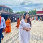 Sharmiela Mandre Instagram - Had the most amazing Darshan here in Shirdi 🙏✨#omsairam Shirdi Sai Dwarkamai