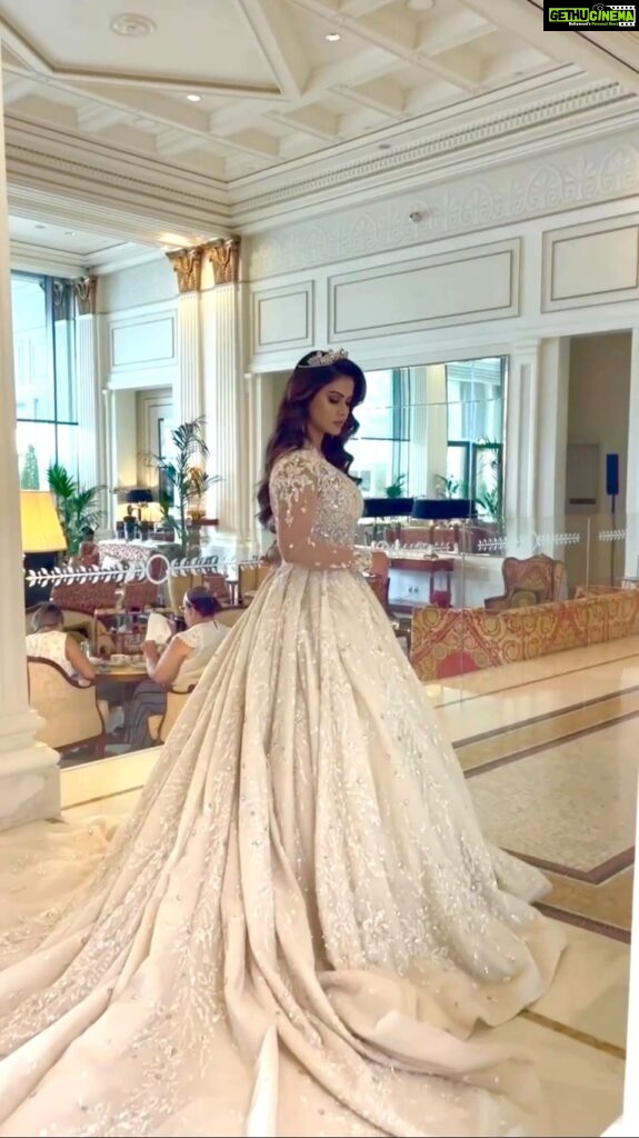 Sharmiela Mandre Instagram - Royalty ✨ Shot by @anoop.devaraj @dhirajsmahajan This beautiful gown & jewellery by @darsarahighfashion Hair by @darsarahighfashion Make up by @prashna.y Location courtesy @palazzoversacedubai