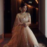 Sharmiela Mandre Instagram - Desi vibes . . . . . Photography: @divinephotography.in Jewellery : @suranajewellery Styled by : @trishadjani Make up : @makeupbyabhilasha Hair : @harshasingh512
