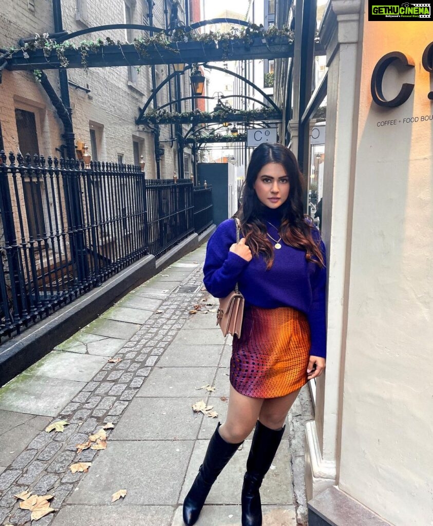 Sharmiela Mandre Instagram - Knightsbridge, London, UK