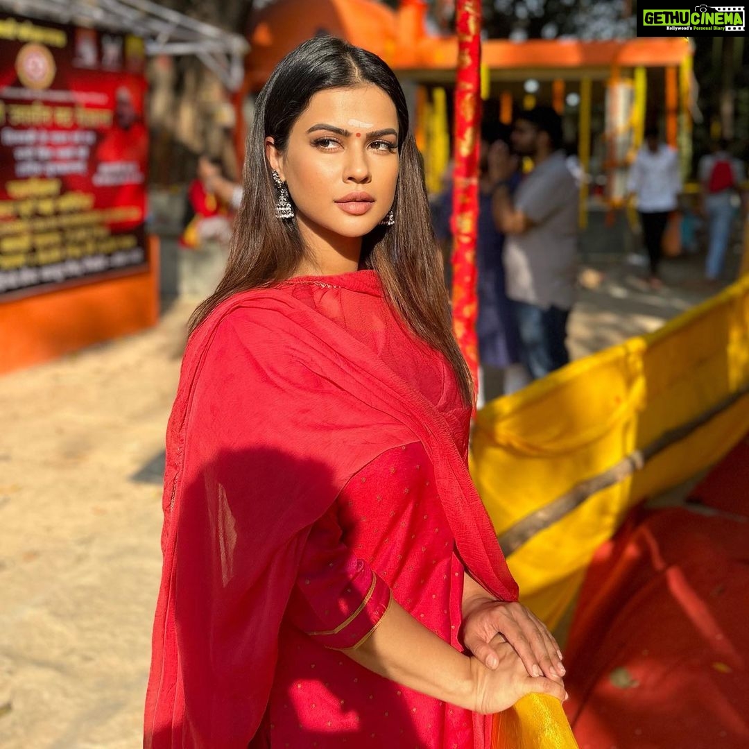 Sharmiela Mandre Instagram - Maha Shivaratri wishes to you all 🙏 May Lord Shiva bless you with health, wealth and prosperity