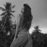 Shaun Romy Instagram - Secret beach in Mirrisa 🦋✨ @goyamodels @zuzanastankova.studio
