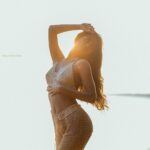 Shaun Romy Instagram - Sunsets in Mirrisa 🌊 @virajfernando_photography Mirrisa Beach