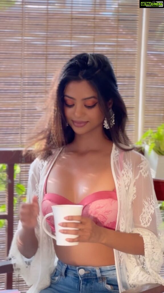 Shaun Romy Instagram - Can’t get out of my new Vogue Collection by amanté lingerie. The collection is super stylish, with intricate design and lacy yet soft fabric. The colors are so unusual and trendy too. And, as usual, they’re really comfortable, amanté always Feels Like Air. Click the link in bio to shop the Vogue Collection now @amanteIndia. #AmantéVogueCollection #VogueAW22 #AmantéFeelsLikeAir #AmantéVogueAW22 #ad #paidpartnership