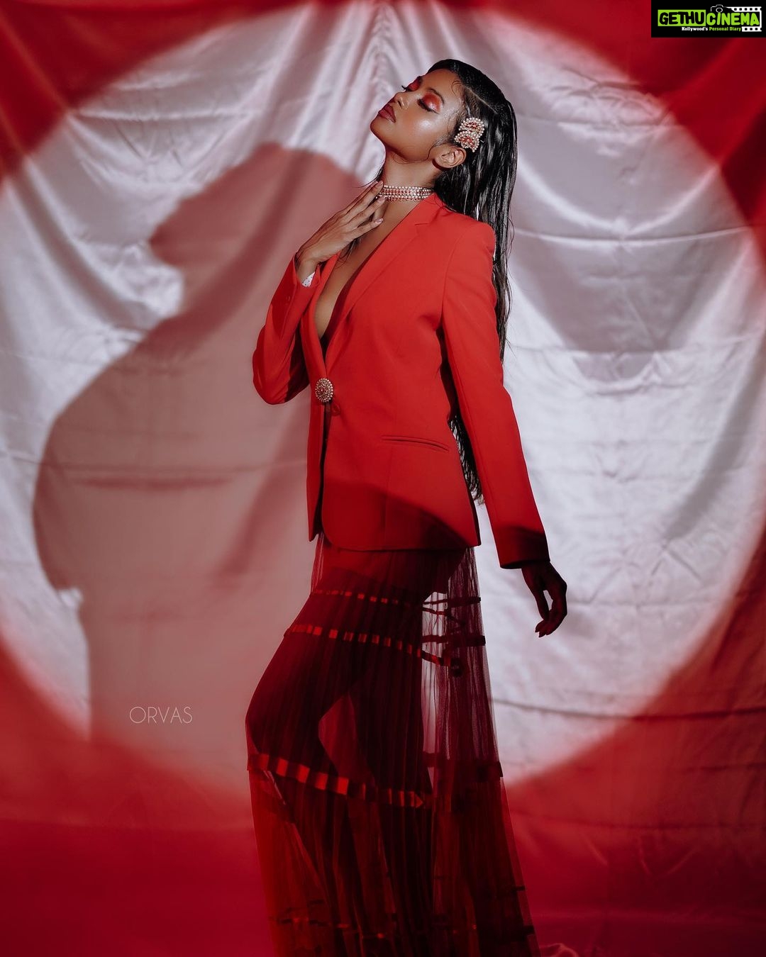Shaun Romy Instagram - Red Red Red with @revathyjayanbabu 📷 @aravind_krishna_a_k make up @sumesh_makeup_artist