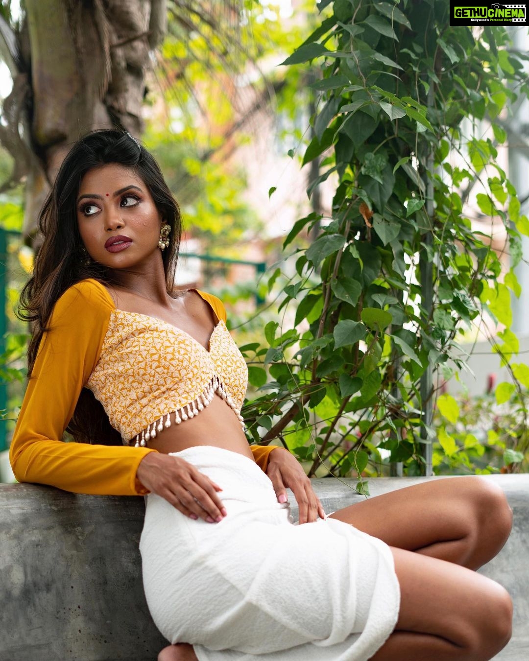 Shaun Romy Instagram - Cutest tops by @revathyjayanbabu @arjunsoorajj @mua_devu_nair_