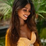 Shaun Romy Instagram – Cutest tops by @revathyjayanbabu @arjunsoorajj @mua_devu_nair_