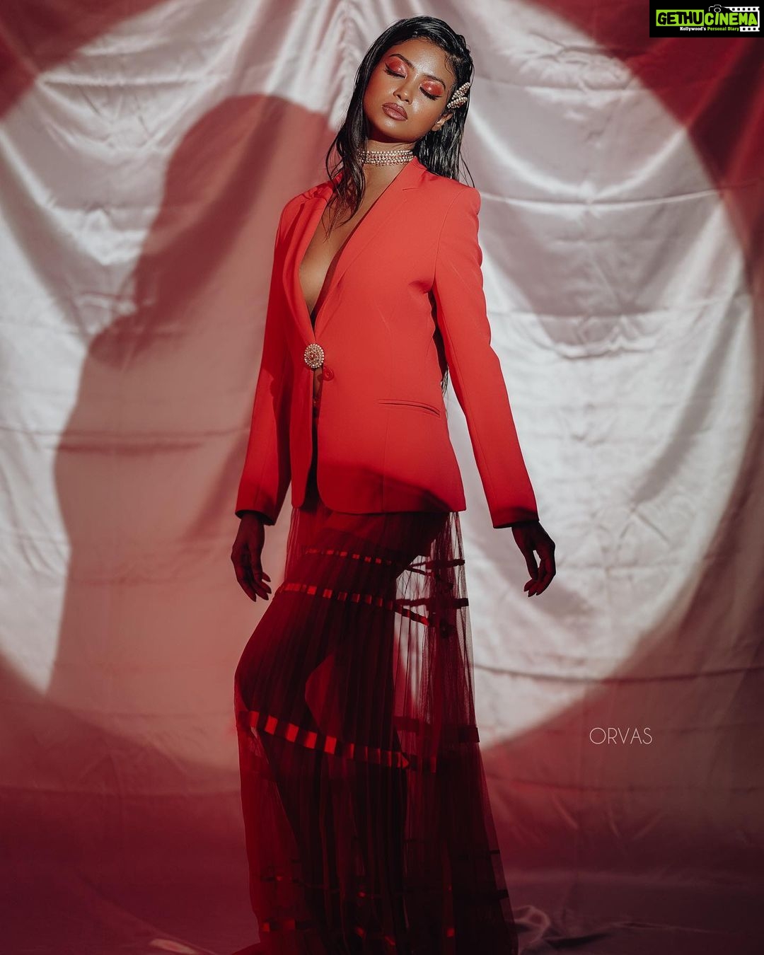 Shaun Romy Instagram - Red Red Red with @revathyjayanbabu 📷 @aravind_krishna_a_k make up @sumesh_makeup_artist