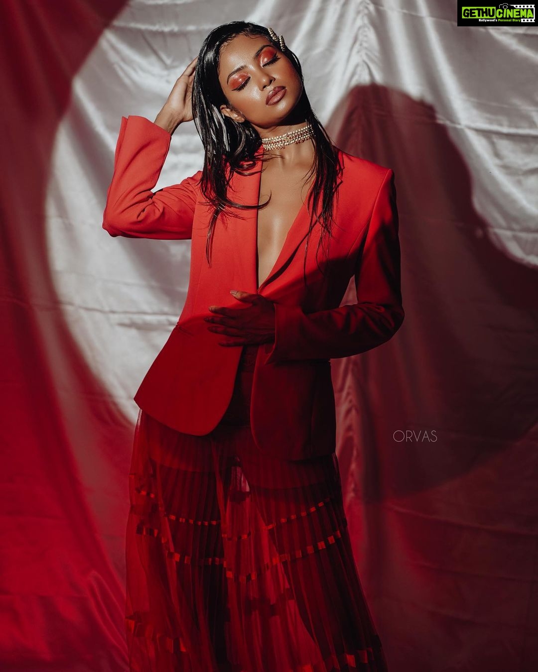 Shaun Romy Instagram - Red Red Red with @revathyjayanbabu 📷 @aravind_krishna_a_k make up @sumesh_makeup_artist