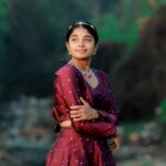 Sheela Rajkumar Instagram – Keep calm & carry on smiling 😇
.
.
.
.
.
📷:@sureshsuguphotography 
Pro:@a._john_pro 

#Sheela #photoshoot #actressgallery #picsoftheday #lookbook #naturephotography #naturelover #besmile😊 #lovemyself❤ #trending #beü #staystrong #spreadlove
