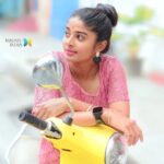 Sheela Rajkumar Instagram - "Hella heart eyes for u." . . . . . 📸:@madhu_india_photography Pro:@a._john_pro #sheela #picoftheday📷 #photoshoot #lovemyself #besmile😊 #followersinstagram #trendingsongs #naturephotography #lookbook #growthroughwhatyougothrough