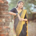Sheela Rajkumar Instagram - Silence & Smile * * * * * * 📷:@rootzstudios Pro:@a._john_pro 👗:@meeshoapp 👂:@giva.co #sheela #picsoftheday #rootzstudios #besmile #lovemyself #happysoul❤️ #naturephotography #lookbook #trending