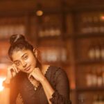 Sheela Rajkumar Instagram – “Catch me if u can.”😉😊
.
.
.
.
.
.
📷:@rootzstudios 
Pro:@a._john_pro 
🍸:@shoutbarandcafe 

#Sheela #naturephotography #rootzstudios #lookbook #happysoul❤️ #lovemyself❤ #blocklove😍 #Picsoftheday