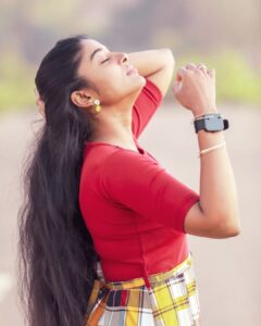 Sheela Rajkumar Instagram - Heart wants love,
Mind wants success,
Soul wants peace :)
.
.
.
.
.
📷:@sureshsuguphotography 
Pro:@a._john_pro 

#Sheela #photoshoot #naturephotography #naturelover #trending #lovemyself❤ #besmile😊 #beu #lookbook #lovequotes #spreadlove #peaceandlove