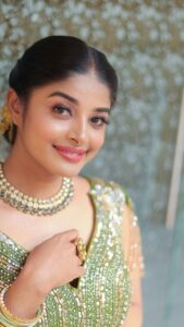 Sheela Rajkumar Instagram - Green heals 😍 . . . . . . . Costume : @envyra_fashion_designer Mua & hairstyle: @udhaya_makeup_world Jewellery : @m.a.bridal_jewellery Location : @poppysolivedevillapondicherry Photography : @nilavan_photography Pro:@a._john_pro #sheelarajkumar #lookbook #lovemyself #happysoul❤️ #greenheals💚🌱🍀 #collabshoot #besmile😊 #photoshoot