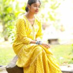 Sheela Rajkumar Instagram – Sunshine 🌅
.
.
.
.
.
📸:@sureshsuguphotography 

#sheela #picsoftheday #itsokaynottobeokay #besmile😊 #growthroughlife🌱 #staystrong #donthurtanyone #fridayvibes #summervibes #yellowdress #instagram #alliswell