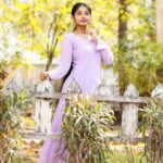 Sheela Rajkumar Instagram – Heart knows better so be kind😊
.
.
.
.
.
.
📸:@sureshsuguphotography 
Pro:@a._john_pro 

#sheela #photoshoot #naturephotography #picsoftheday #lovemyself❤ #dofollowthispage #besmile😊 #nevergiveup #staystrong #happysoul❤️ #alliswell #itsokaynottobeokay #lessonlearned #donthurtanyone #lookbook